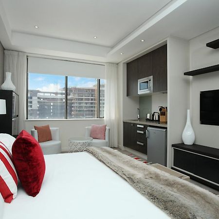 Luxurious Sandton Skye Apartment Bagian luar foto