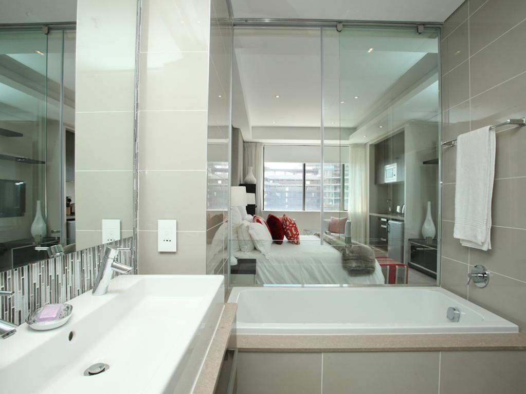 Luxurious Sandton Skye Apartment Bagian luar foto