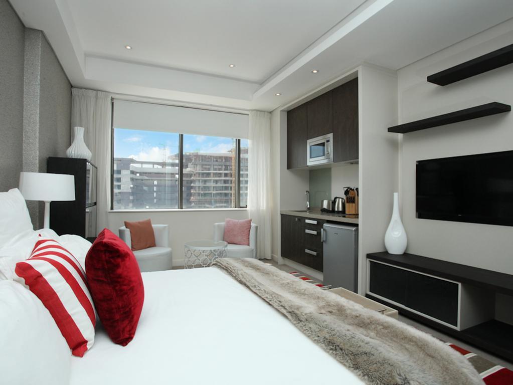 Luxurious Sandton Skye Apartment Bagian luar foto